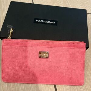 Brand new D&G card holder insert comes with box and dust cover